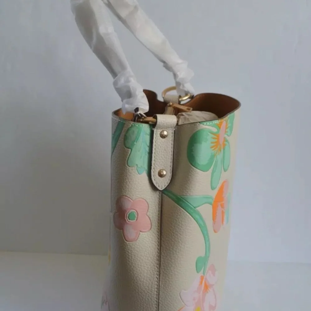 COACH Bucket Bag with Dreamy Land Floral Print Spring Summer Bag NEW WITHOUT TAG - Picture 7 of 15